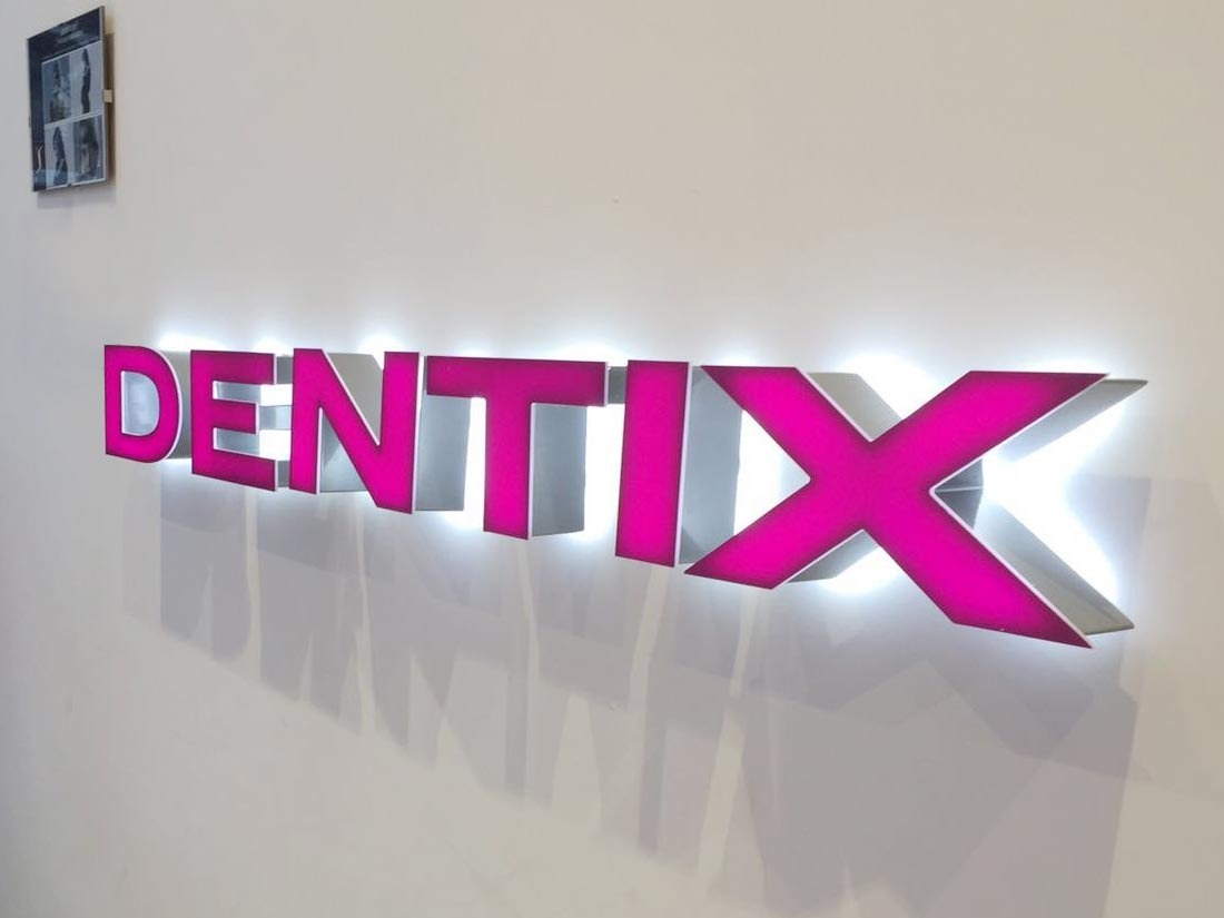 Rotulos Retroiluminados Luz Trasera Dentix