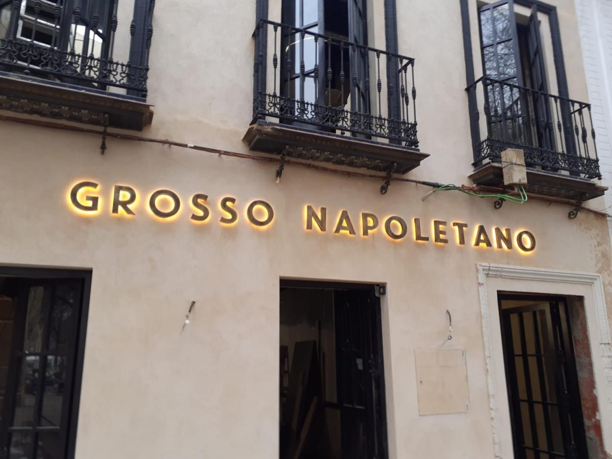 Letras Corporeas Luz Indirecta