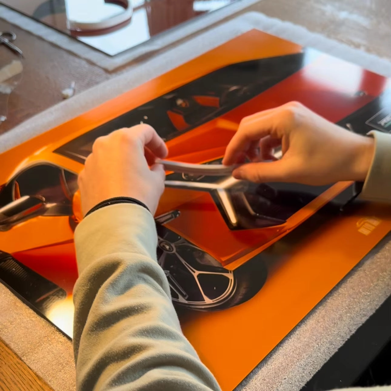 Cuadro Neón Lamborghini Naranja