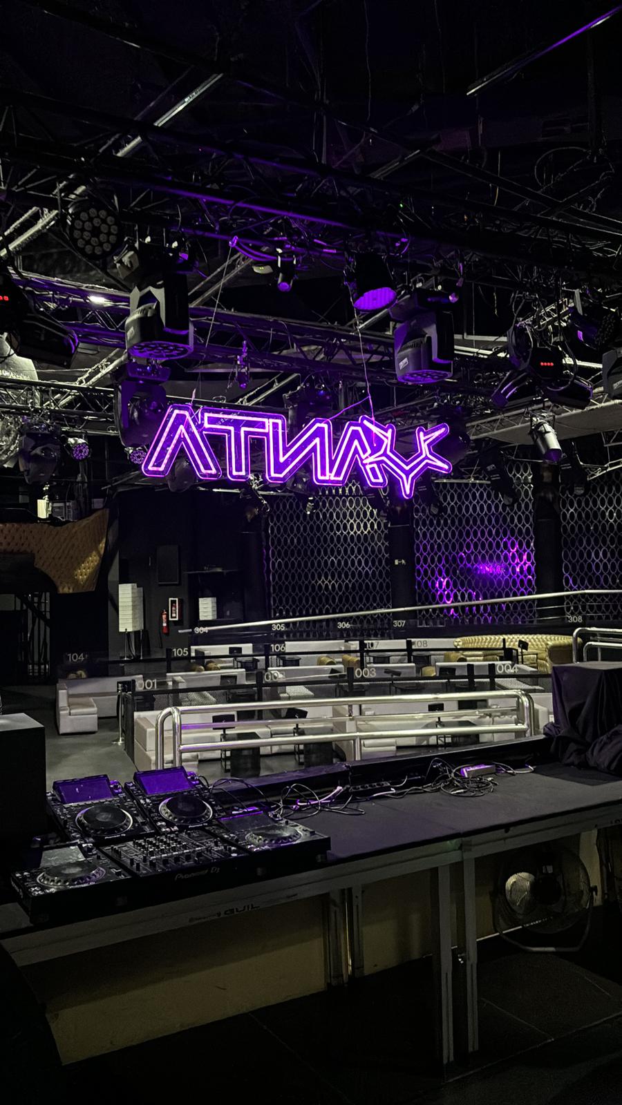 LED sign online vanta