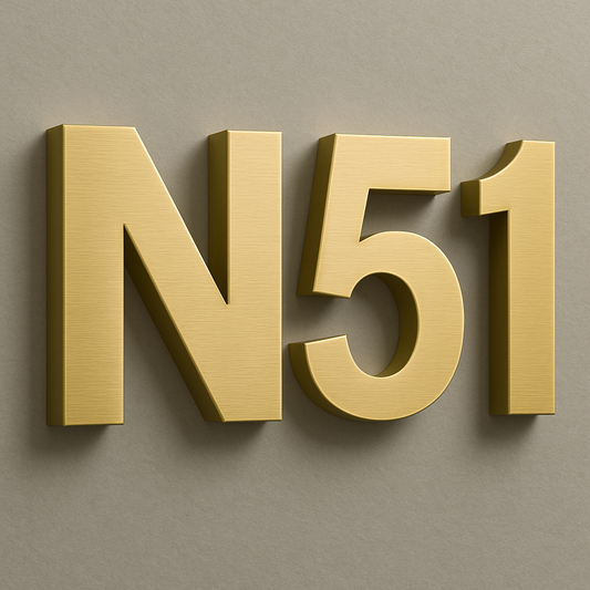 Letra Corpórea Latón